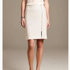 🌟Host Pick🌟Banana Republic Boucle Wool Skirt/Size 00Petite